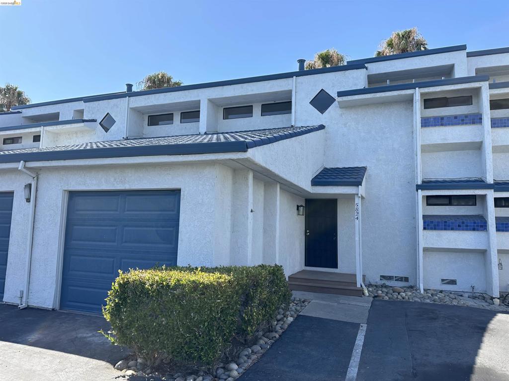5824 Yawl Street Property Photo 1