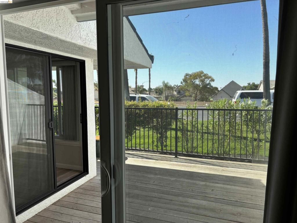 5824 Yawl Street Property Photo 7