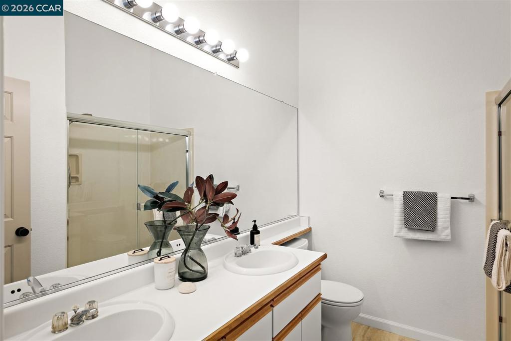 2596 Oak Rd 275 Property Photo 24
