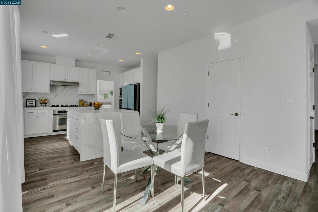 1312 Prominent Dr Property Photo 12