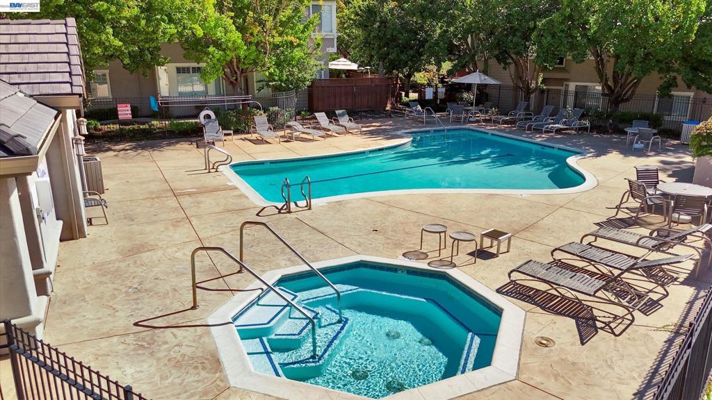 301 Sutton Cir. Property Photo 51