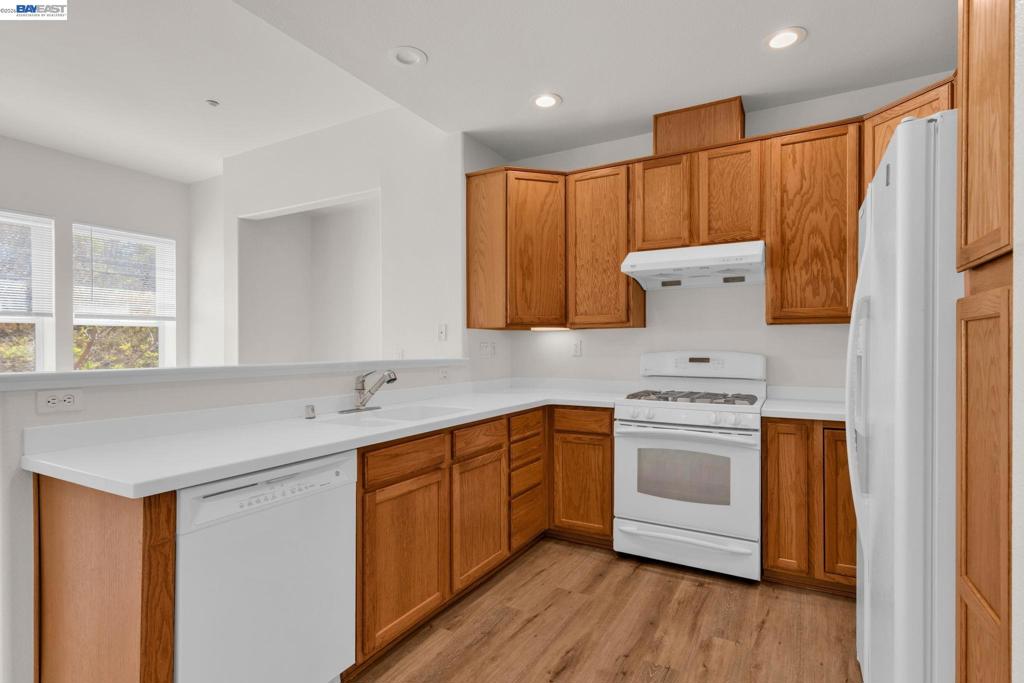 629 Artistic Pl Property Photo 5