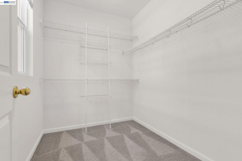 629 Artistic Pl Property Photo 8