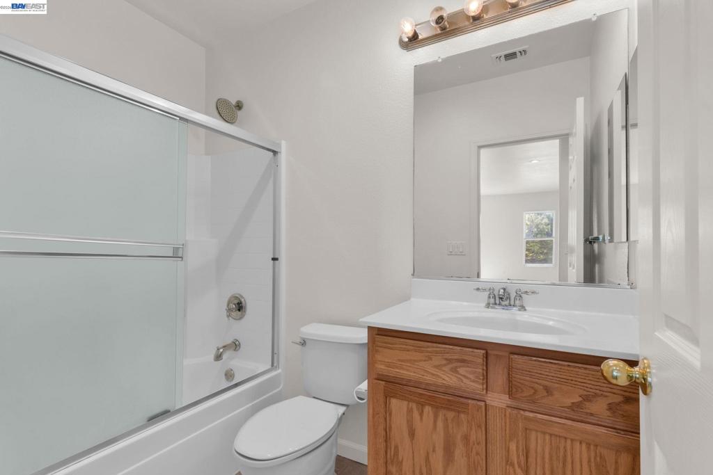629 Artistic Pl Property Photo 14