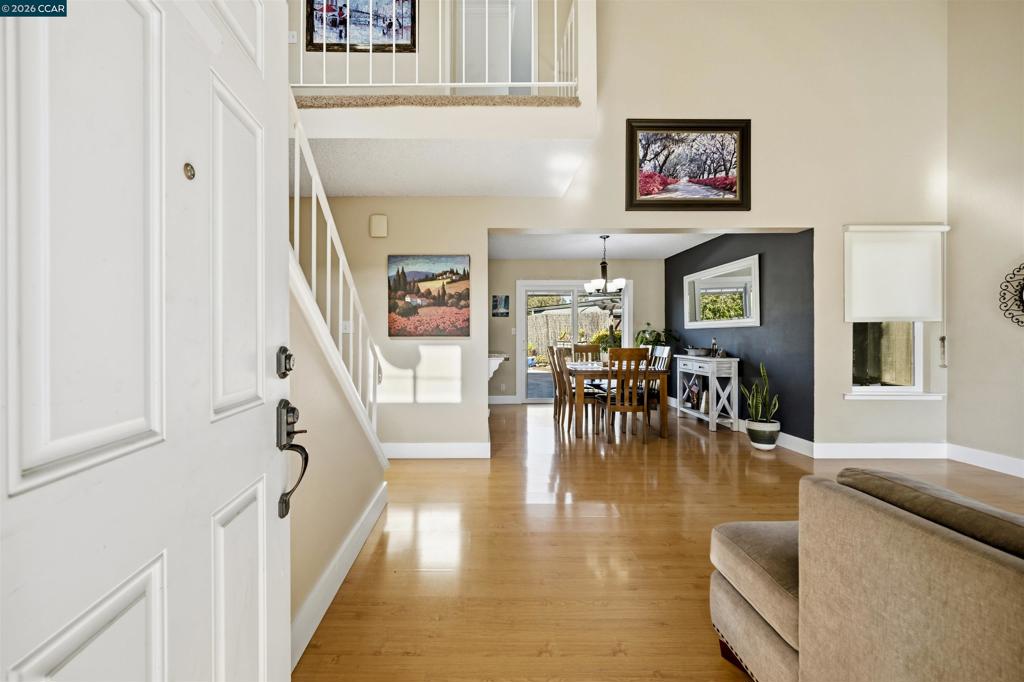 120 Serpentine Ct Property Photo 2