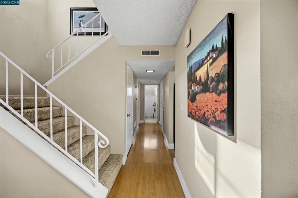 120 Serpentine Ct Property Photo 15