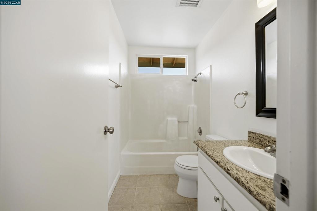 120 Serpentine Ct Property Photo 23