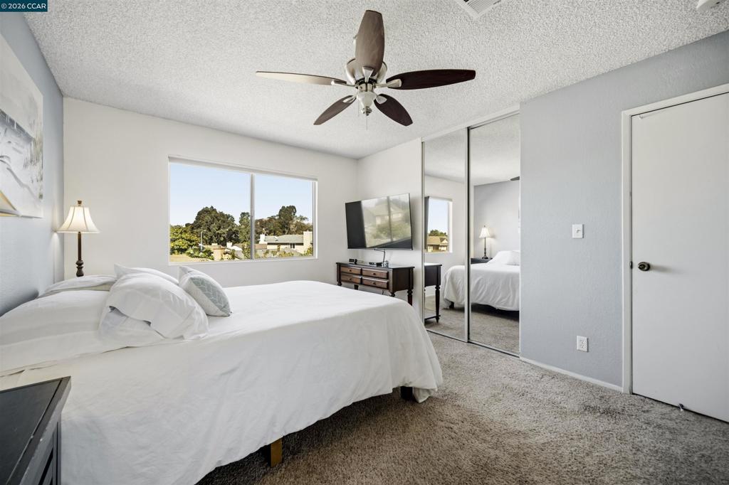120 Serpentine Ct Property Photo 25