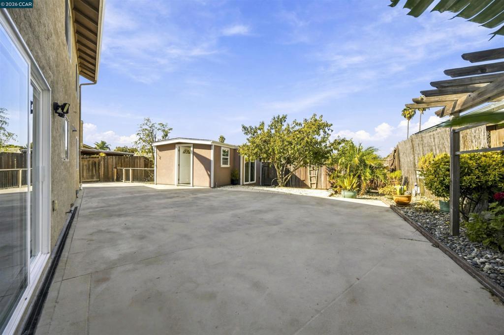 120 Serpentine Ct Property Photo 29
