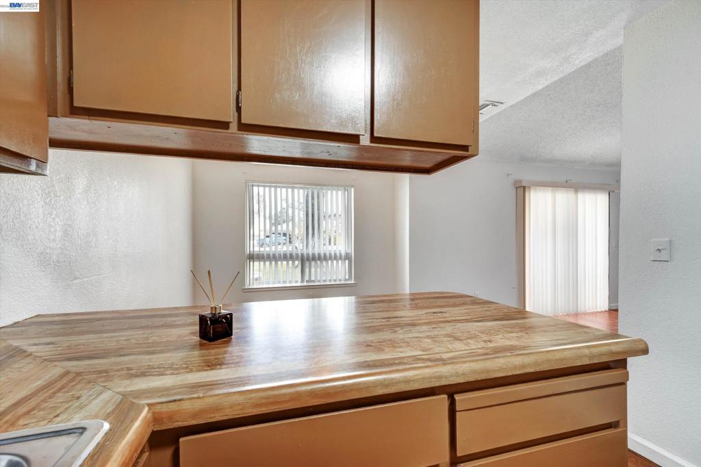 2714 Harvest Ln Property Photo 15