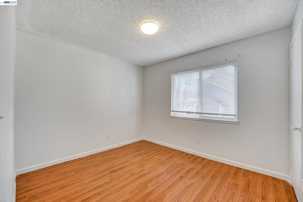 2714 Harvest Ln Property Photo 25