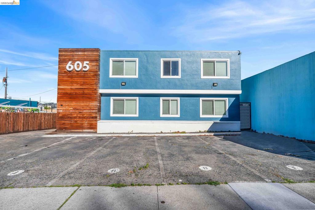 605 San Pablo Property Photo 2