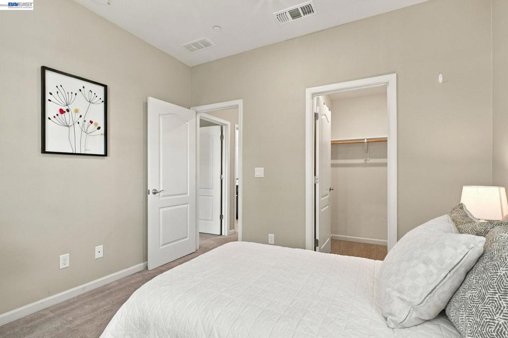 1519 Sylvia St Property Photo 18
