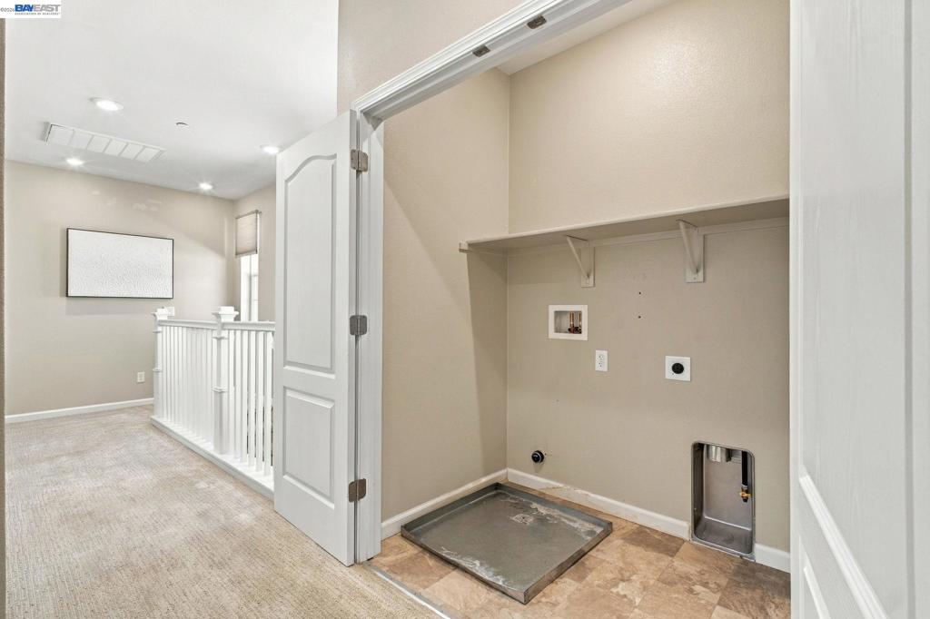 1519 Sylvia St Property Photo 29