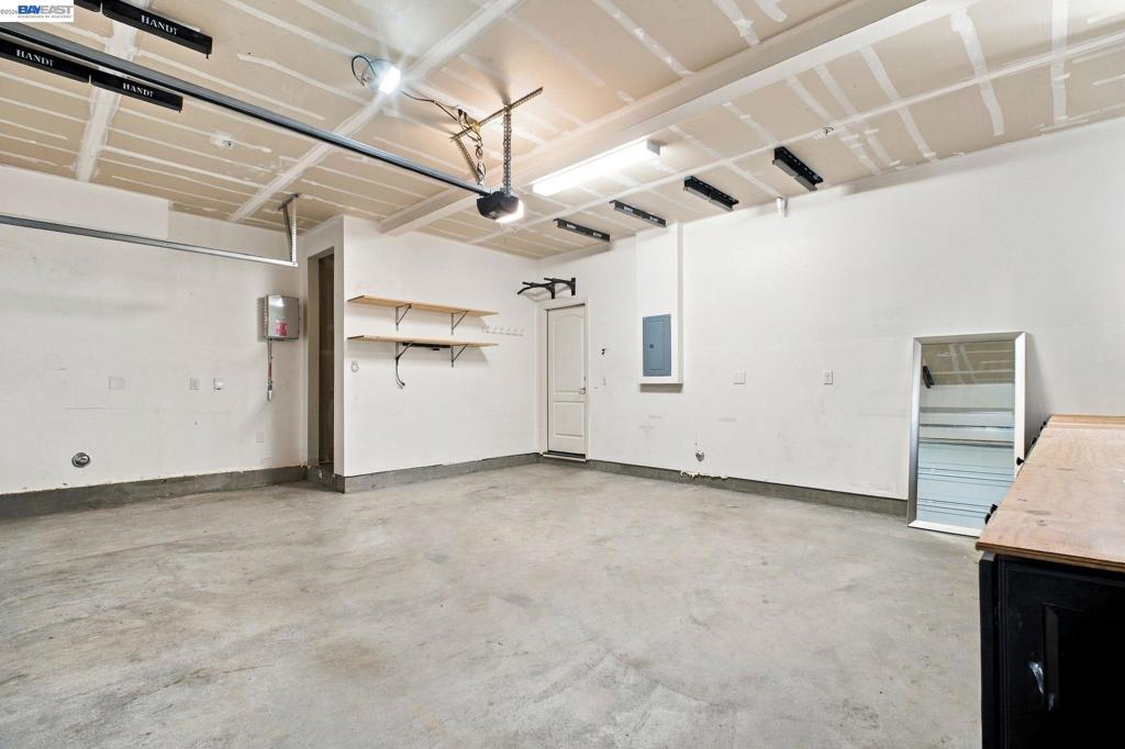 1519 Sylvia St Property Photo 30