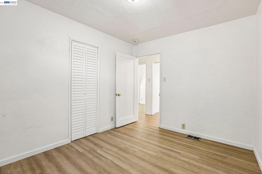 484 Phelps St Property Photo 16
