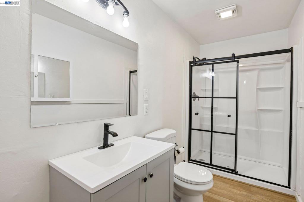 484 Phelps St Property Photo 18