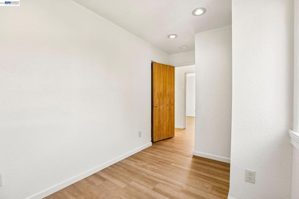 484 Phelps St Property Photo 21