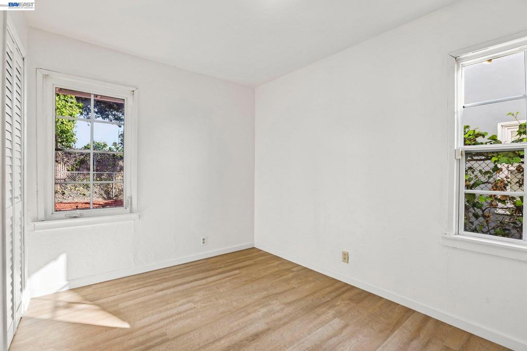 484 Phelps St Property Photo 22