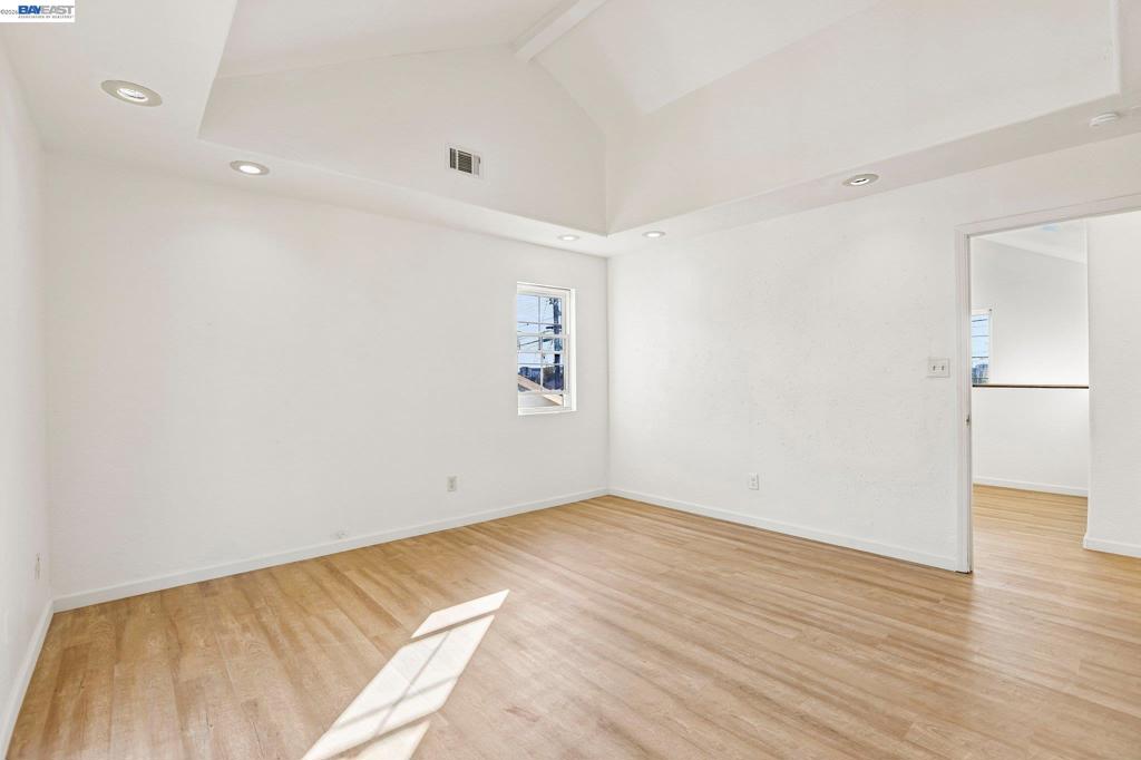 484 Phelps St Property Photo 36