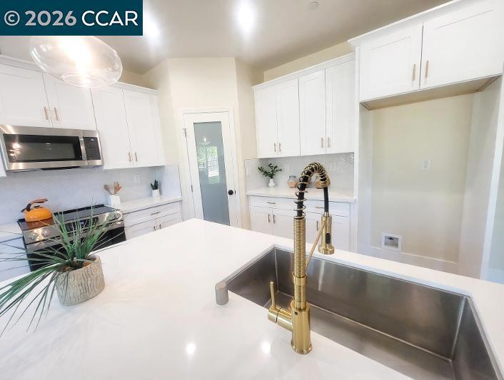 4524 Austin St Property Photo 18