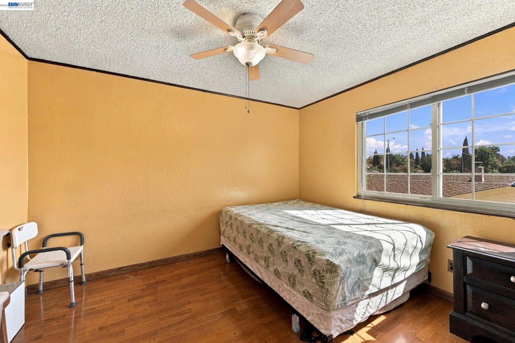 1357 Goldenlake Rd Property Photo 22
