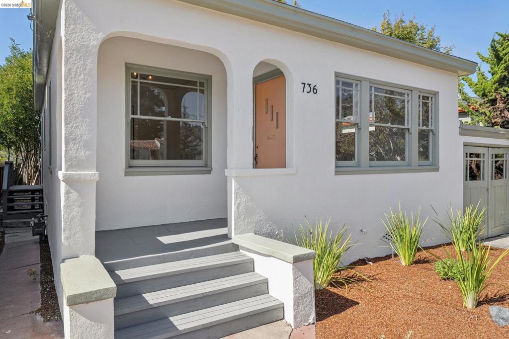 736 Key Route Blvd Property Photo 4