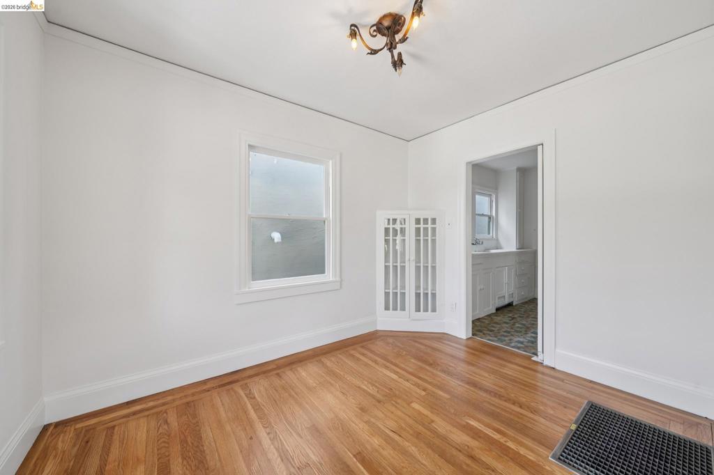 736 Key Route Blvd Property Photo 10