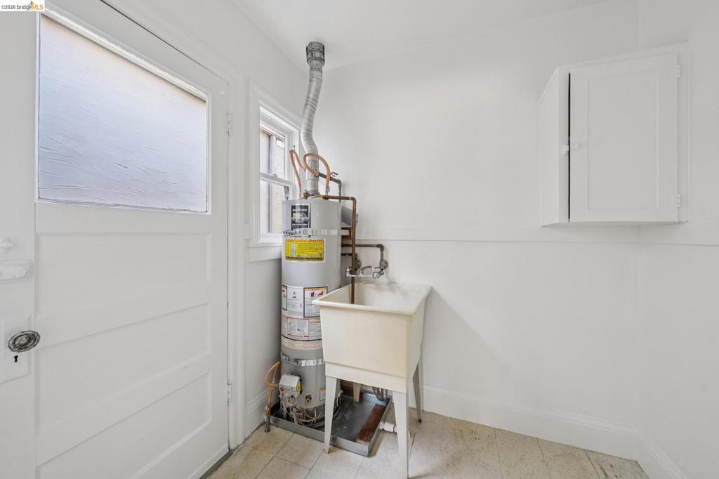 736 Key Route Blvd Property Photo 17