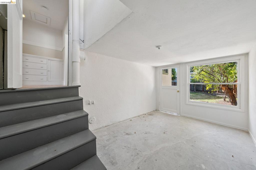 736 Key Route Blvd Property Photo 26