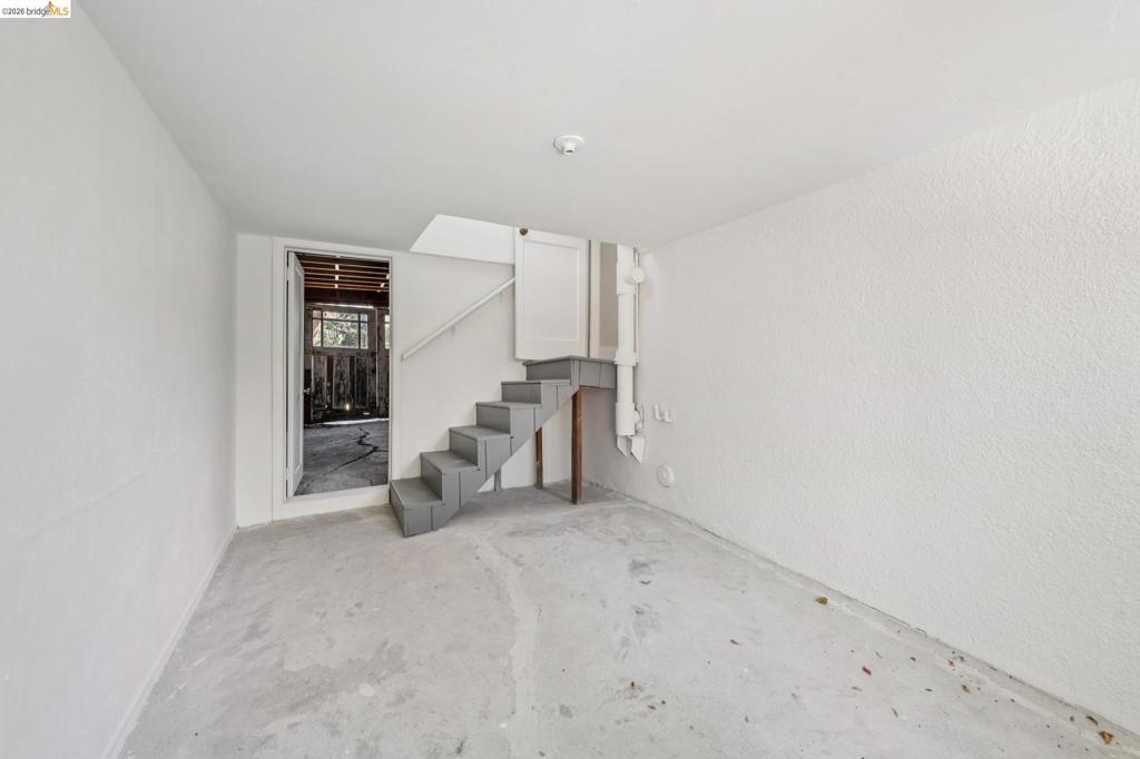 736 Key Route Blvd Property Photo 27