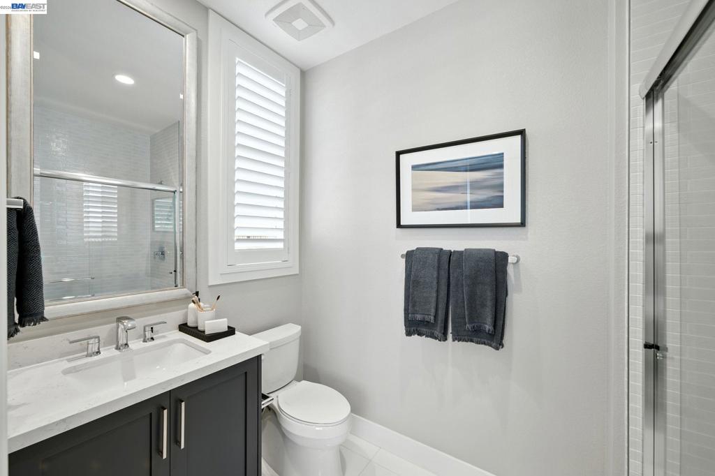 4225 Langley Road Property Photo 8