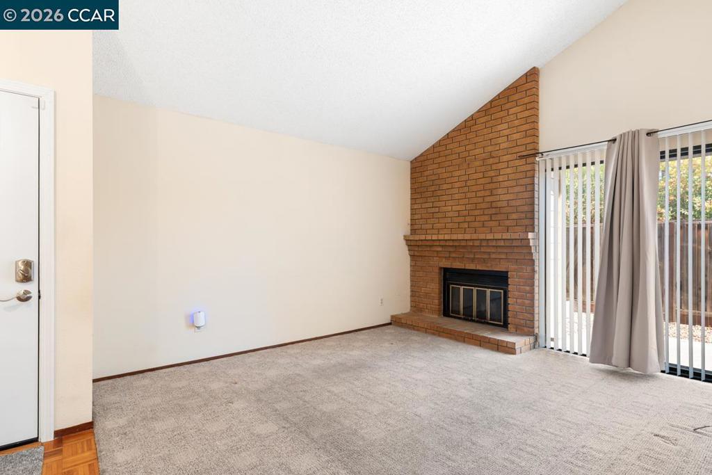 20 Worcester Property Photo 6