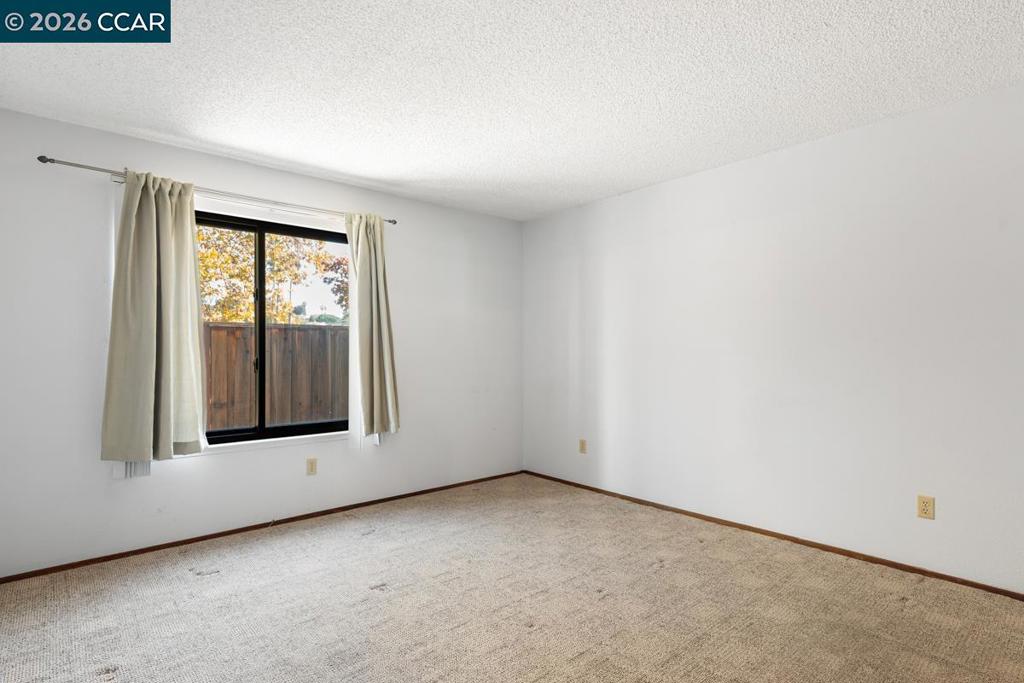 20 Worcester Property Photo 10