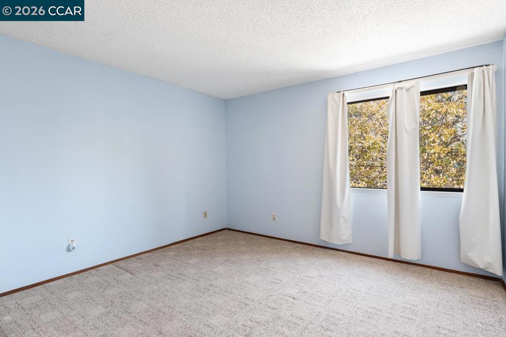 20 Worcester Property Photo 21