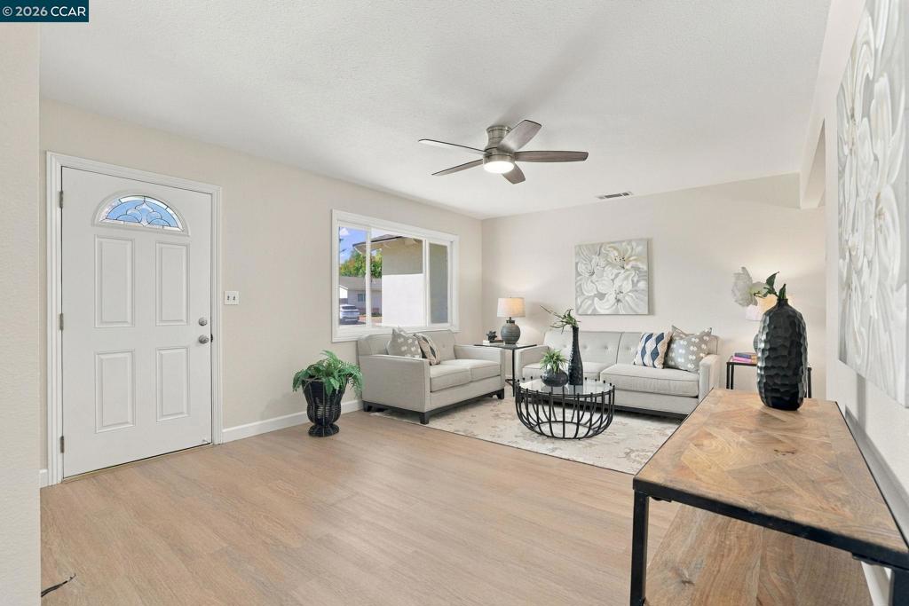 8125 Holanda Ln Property Photo 8