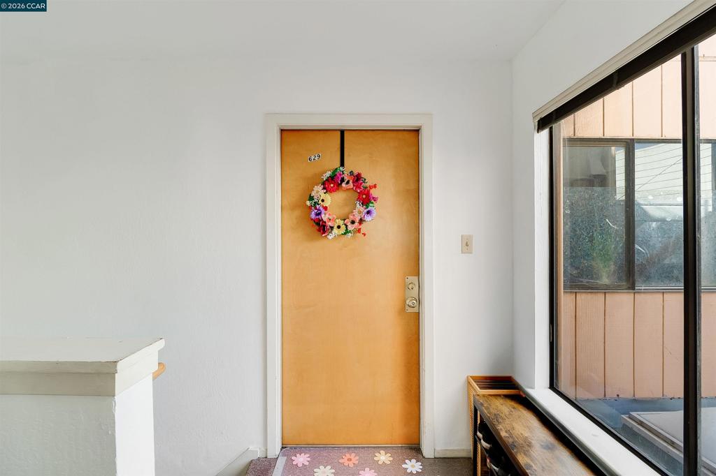 627 25th Ave Property Photo 14