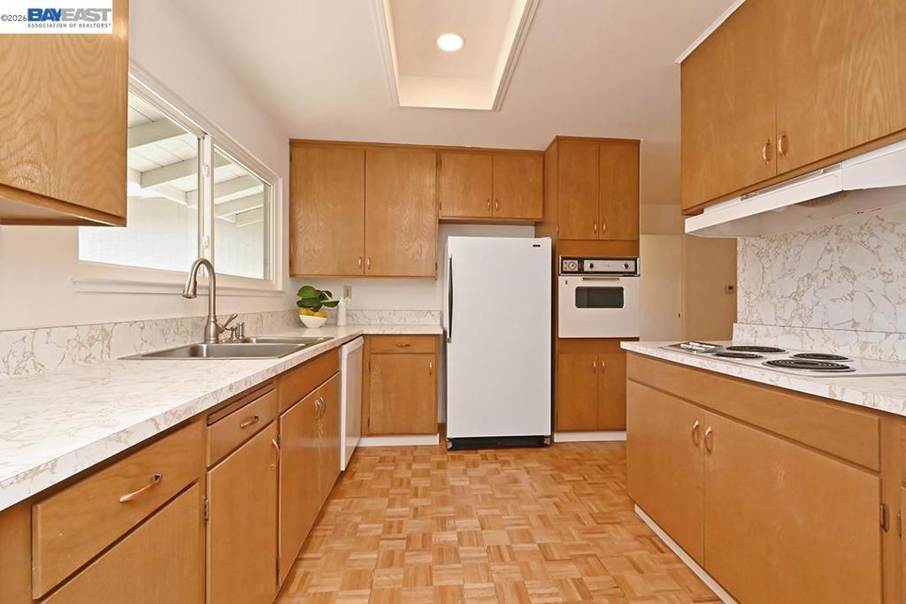 4136 Drake Way Property Photo 13