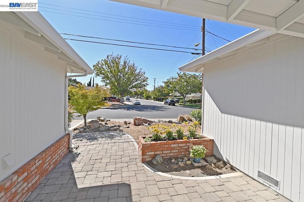 4136 Drake Way Property Photo 25