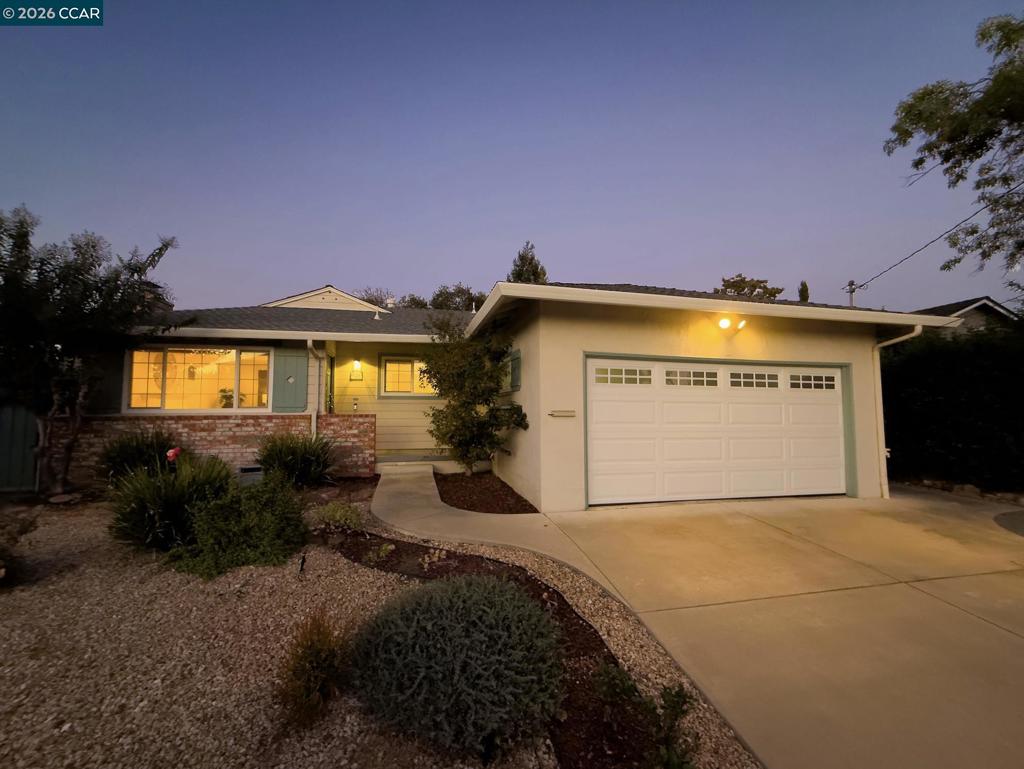 926 Sassel Avenue Property Photo 1