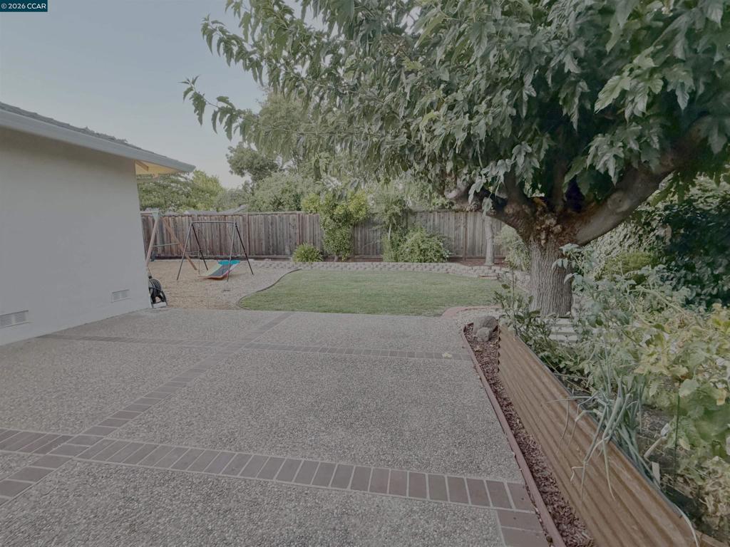 926 Sassel Avenue Property Photo 37