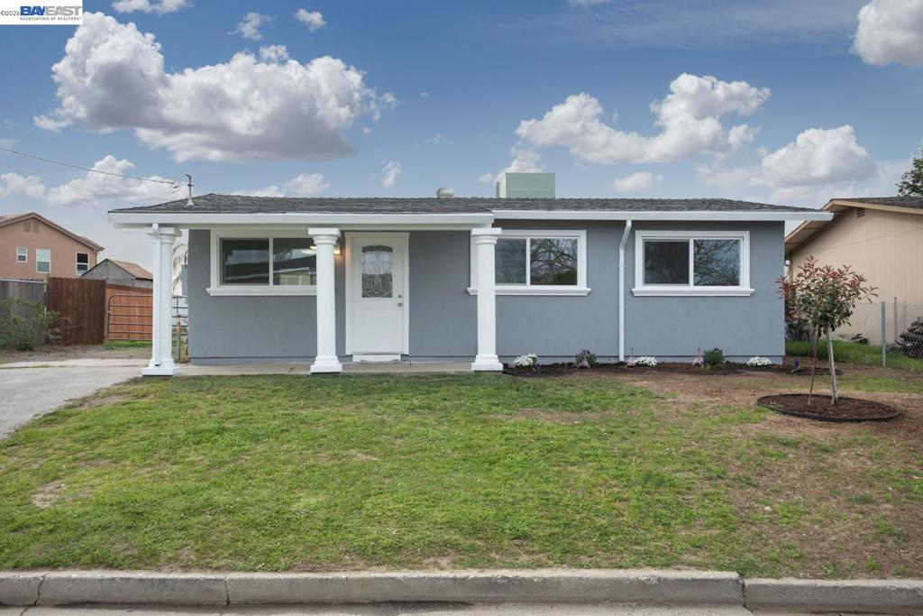 3892 Brougham Way Property Photo 1