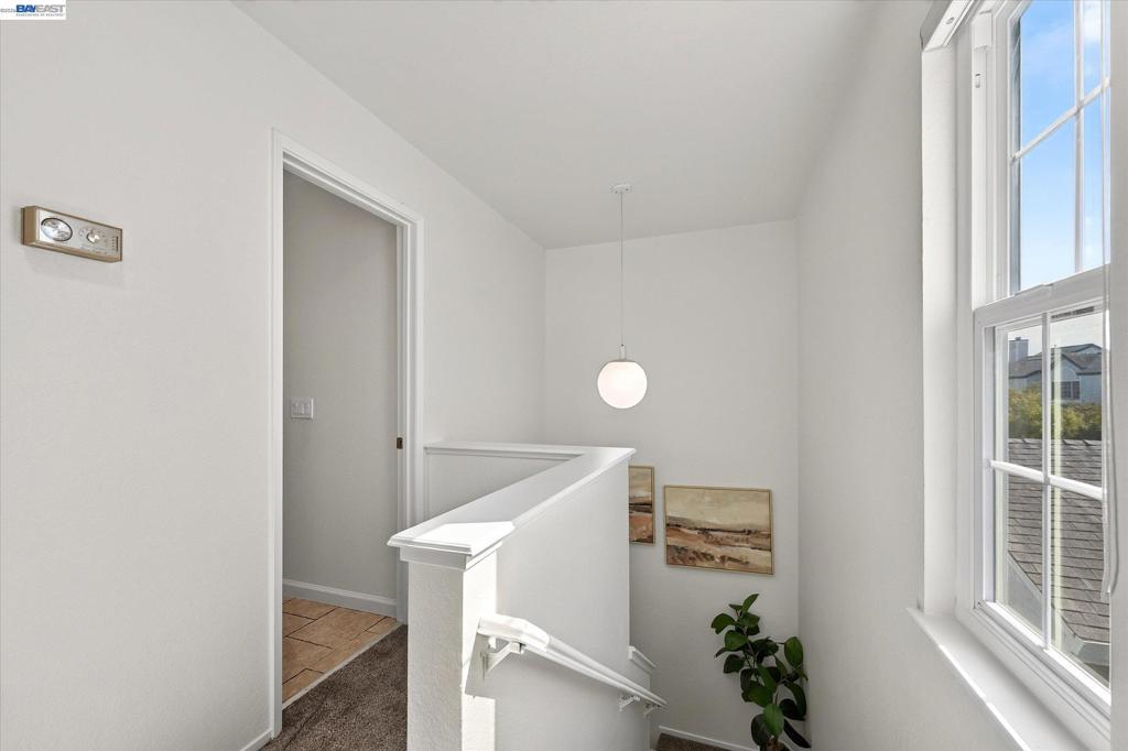 411 Commodore Drive Property Photo 11