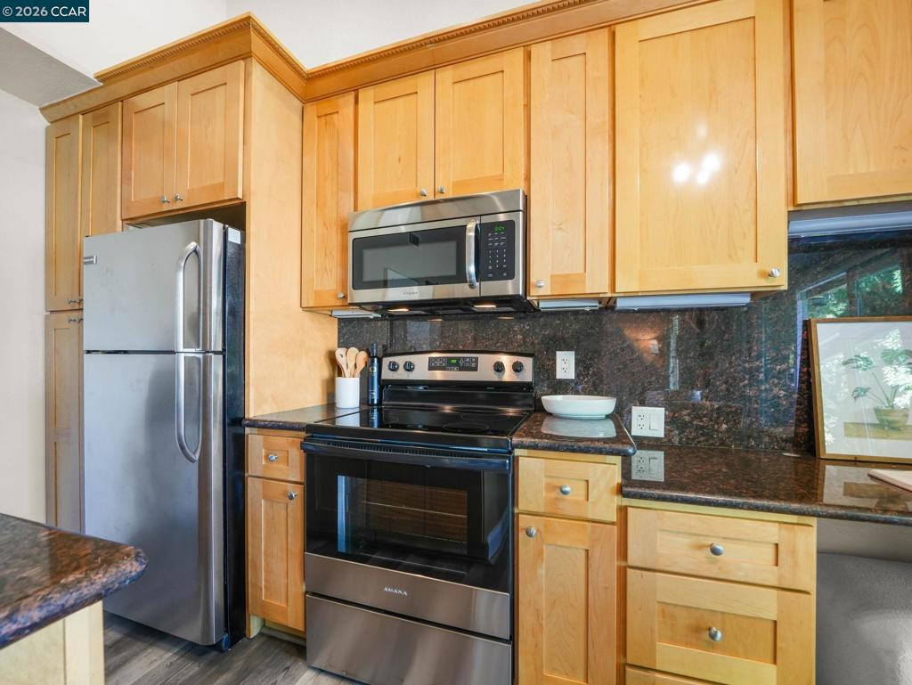 5717 Makati Cir G Property Photo 11