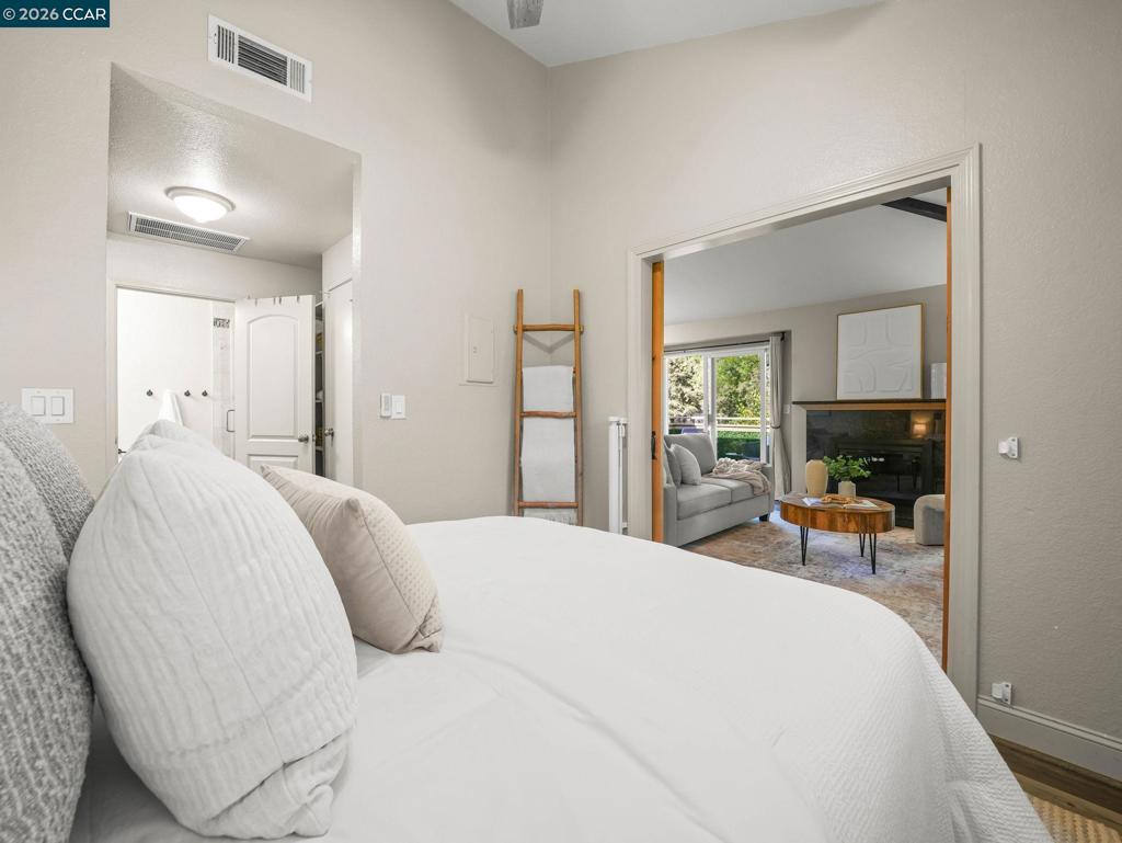 5717 Makati Cir G Property Photo 21