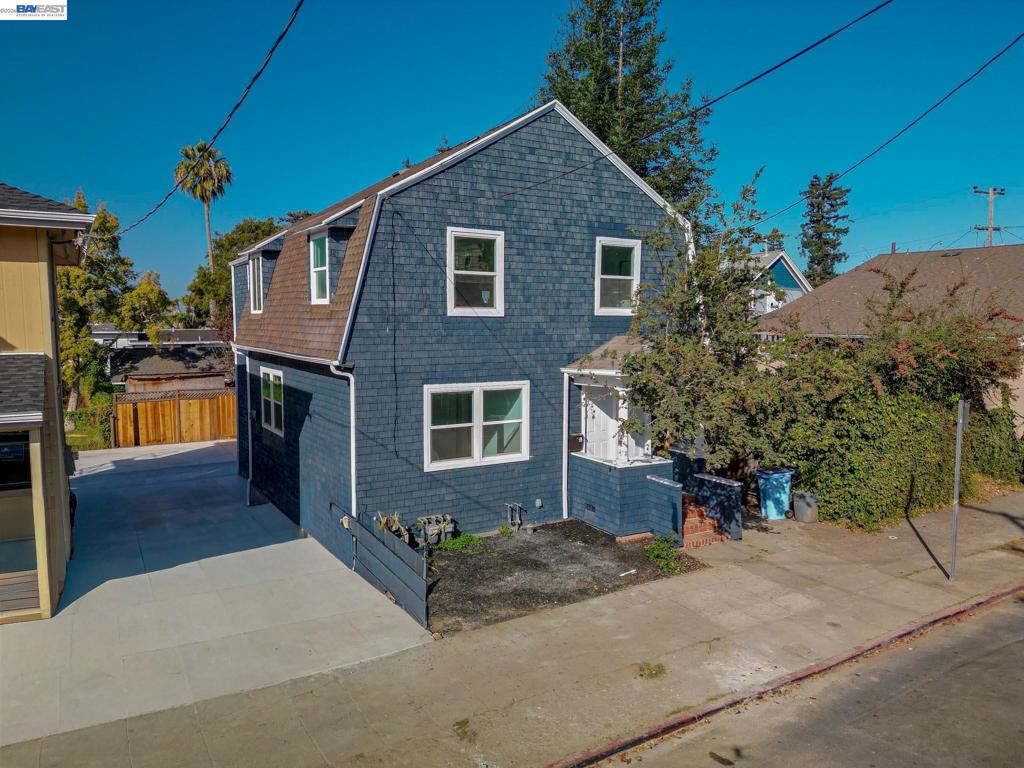 1818 Milvia St Property Photo 2