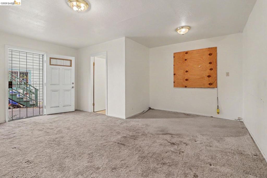 222 4th St Property Photo 25
