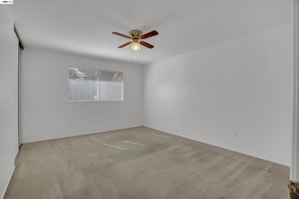 692 Concord Property Photo 13