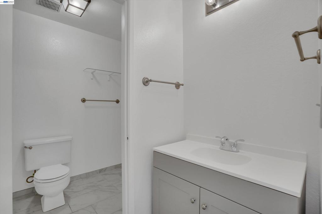 692 Concord Property Photo 14