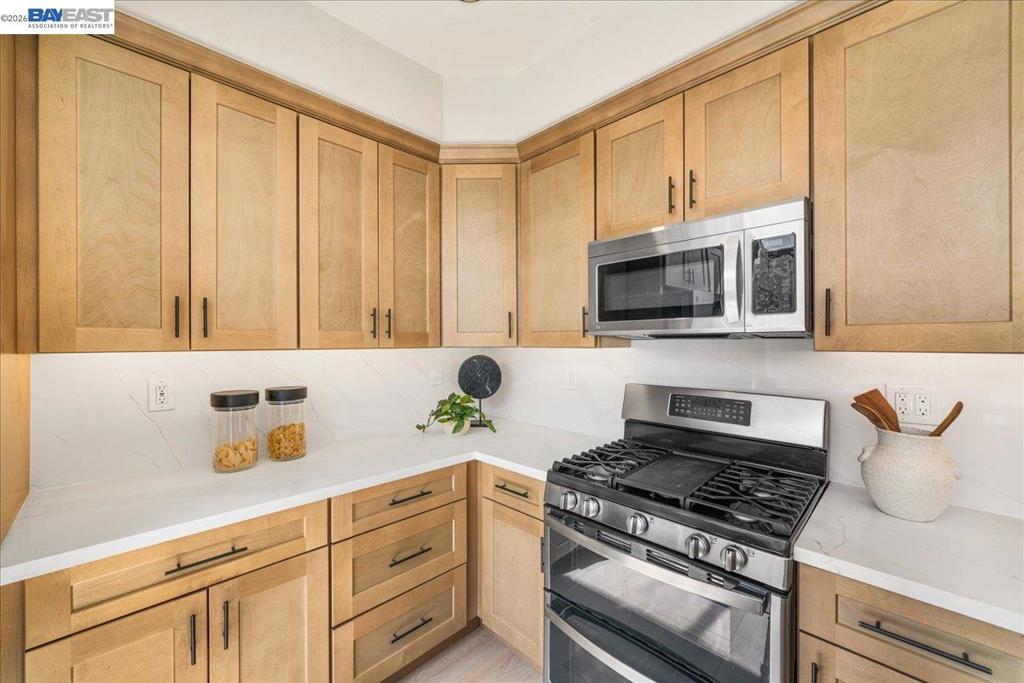 1148 La Rochelle Ter C Property Photo 21